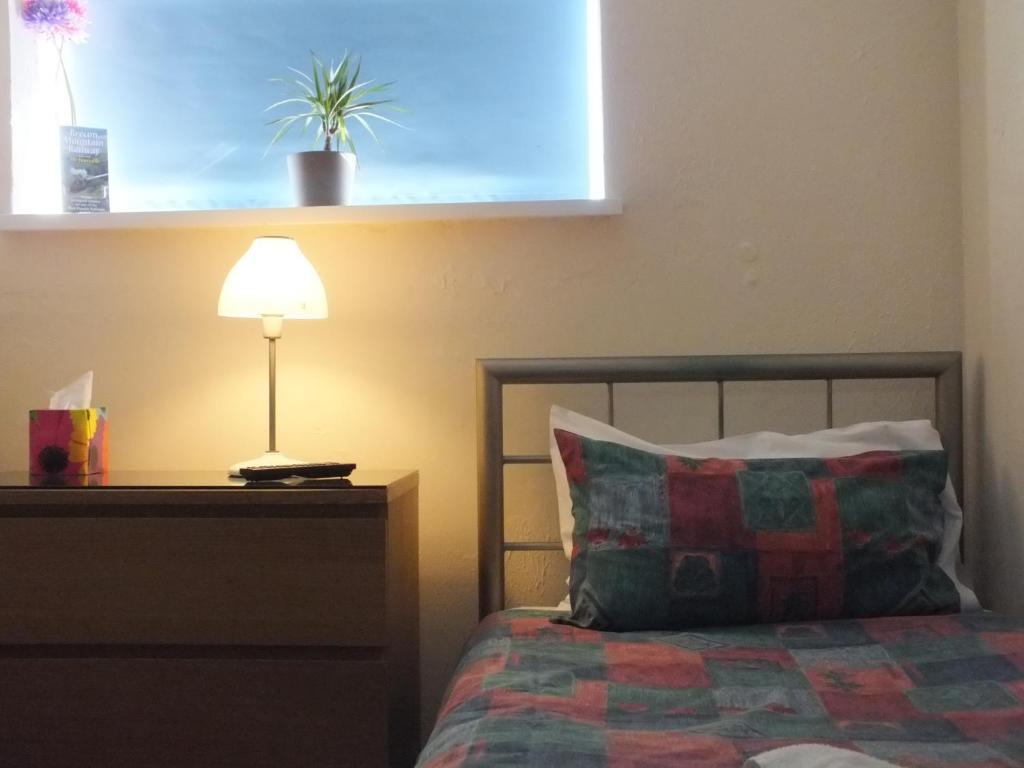Leonardos Guest House Swansea Szoba fotó