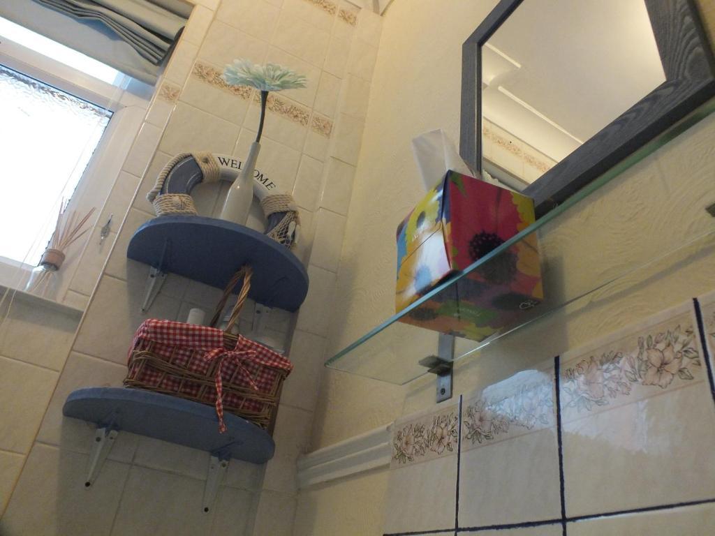Leonardos Guest House Swansea Szoba fotó