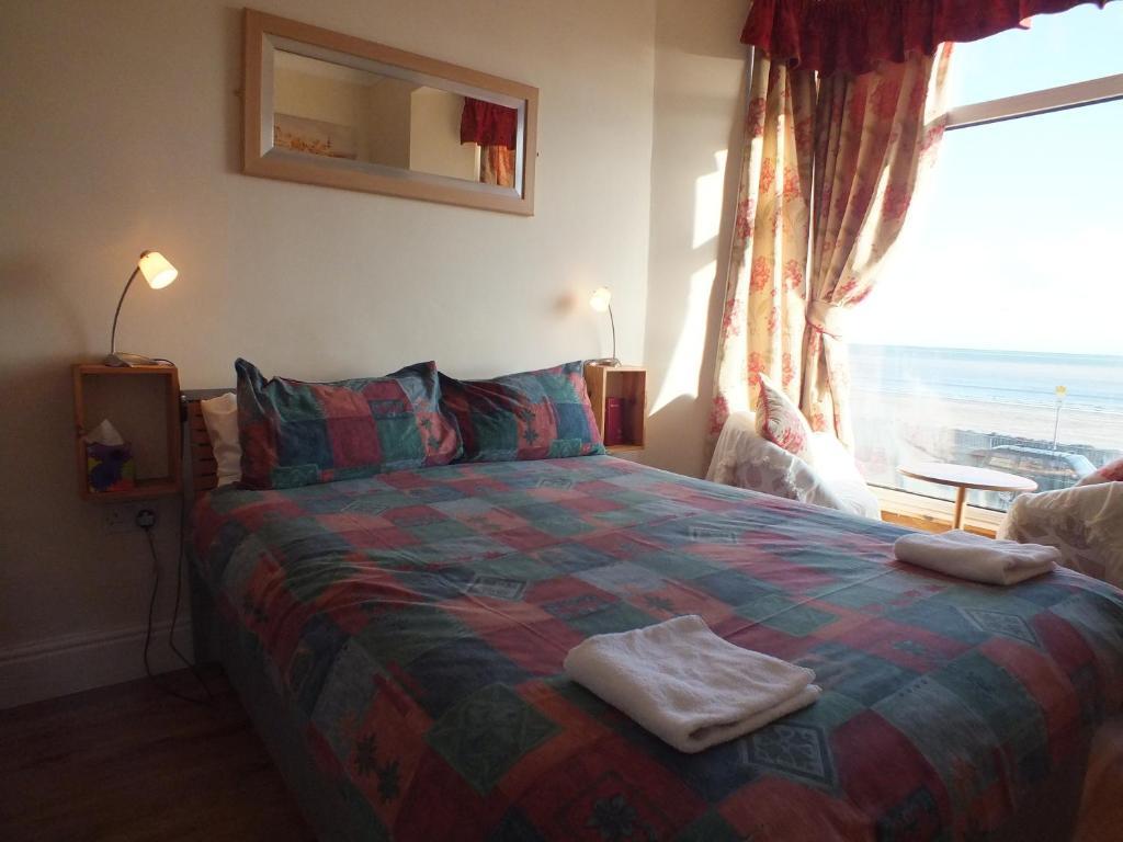 Leonardos Guest House Swansea Szoba fotó