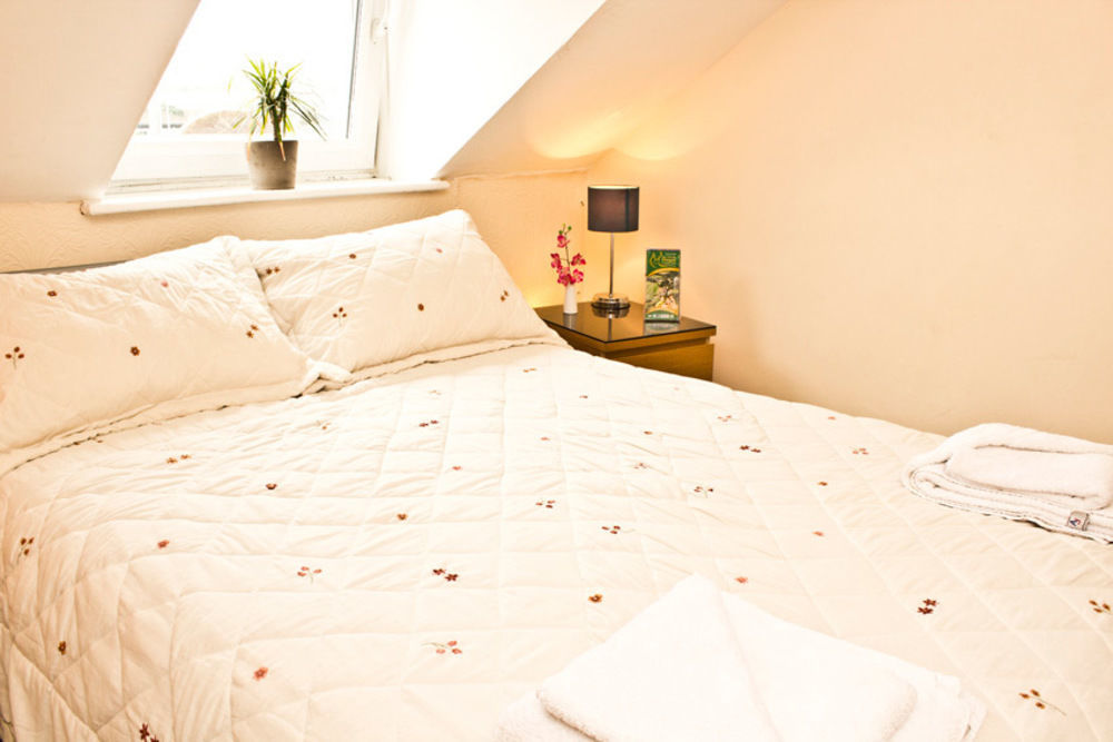 Leonardos Guest House Swansea Kültér fotó