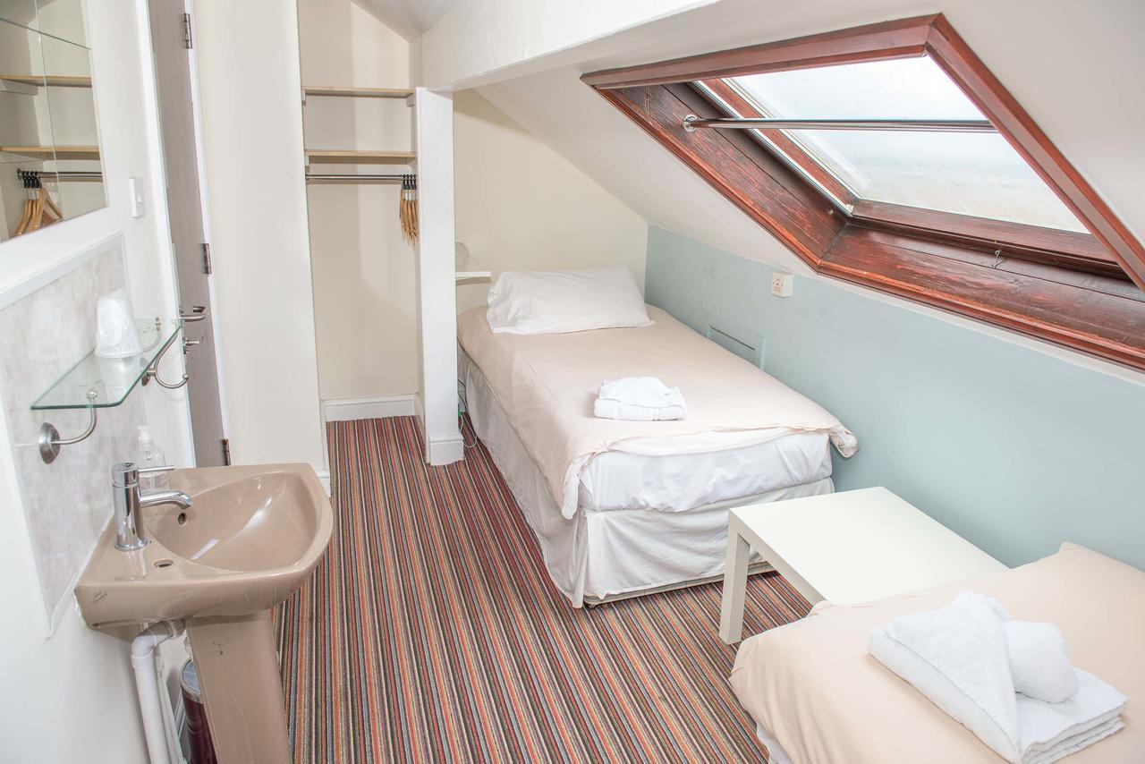 Leonardos Guest House Swansea Kültér fotó