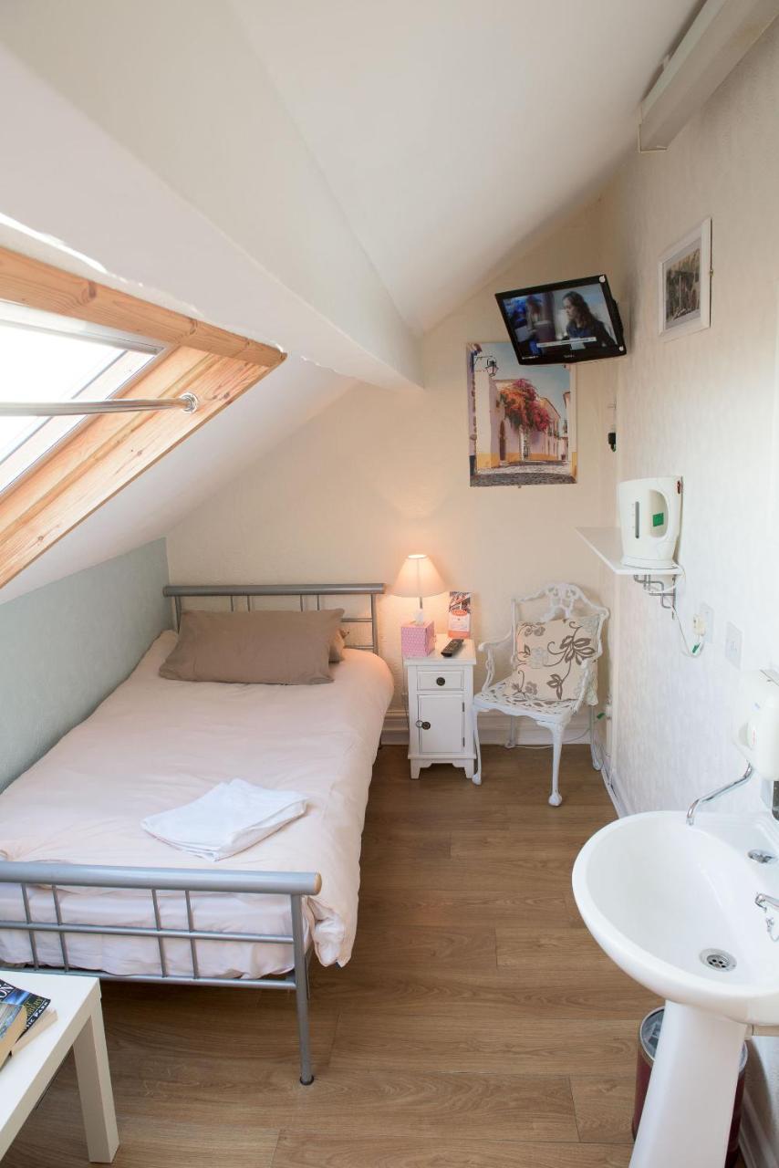 Leonardos Guest House Swansea Kültér fotó