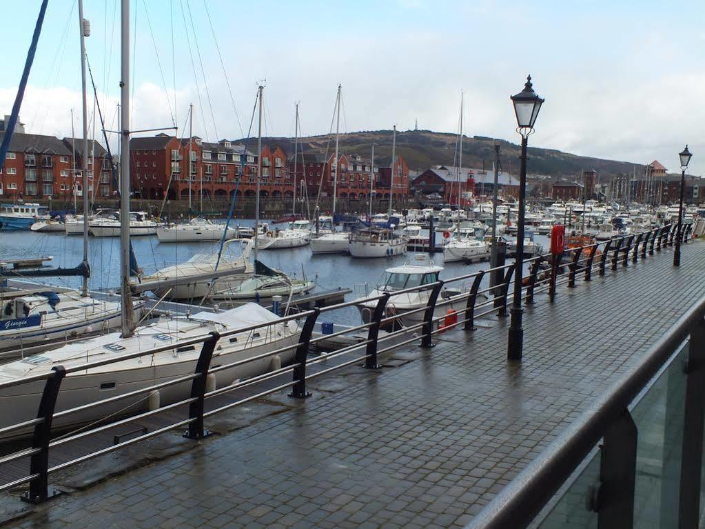Leonardos Guest House Swansea Kültér fotó